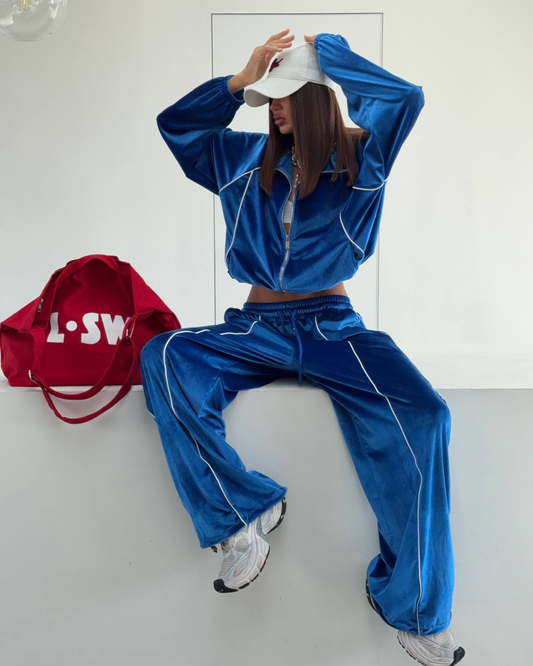 Oversized Cropped Zip Up Hoodie and Wide Leg Sweatpants Velour Tracksuit Set