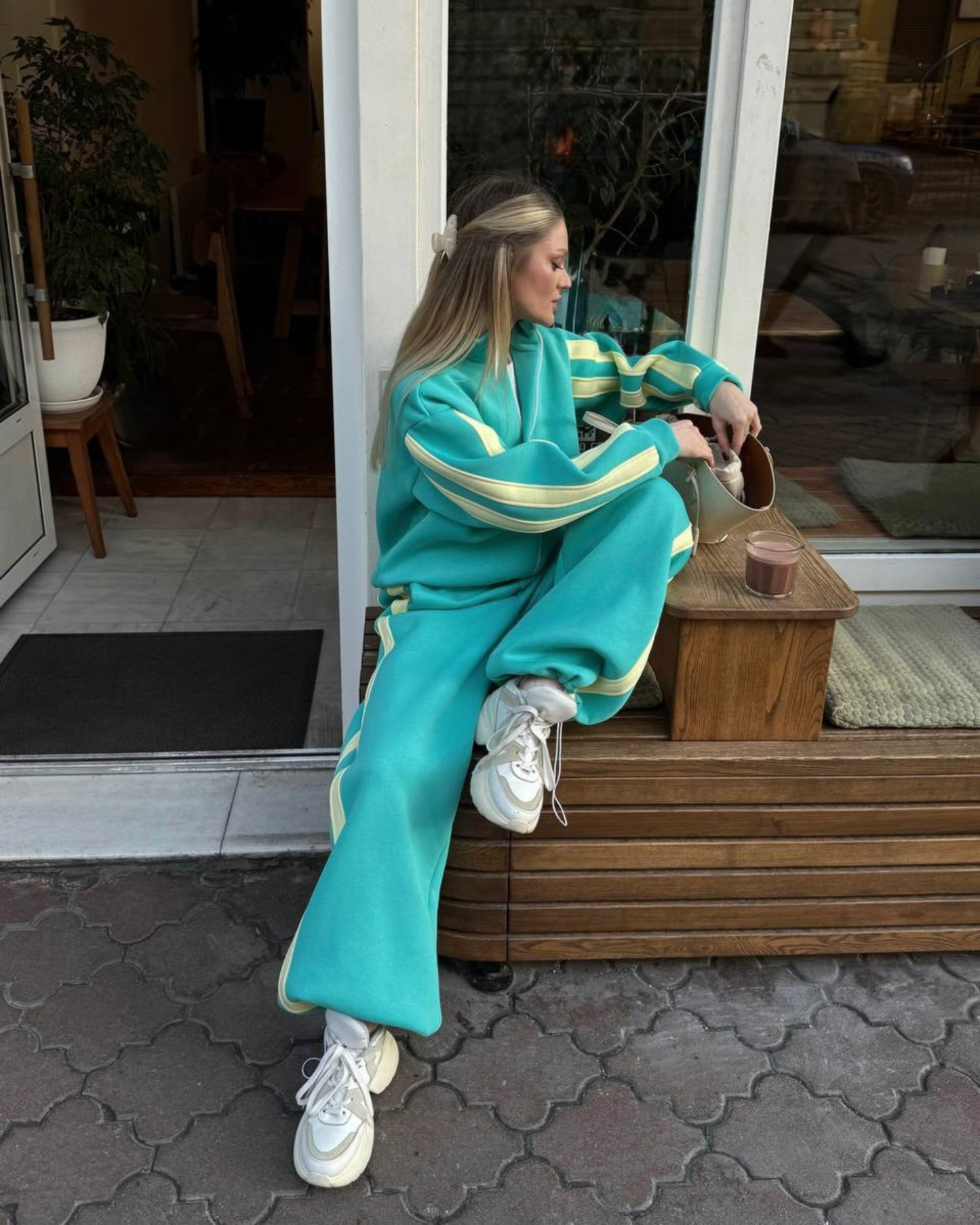 Side stripe relaxed fit oversized tracksuit set for women