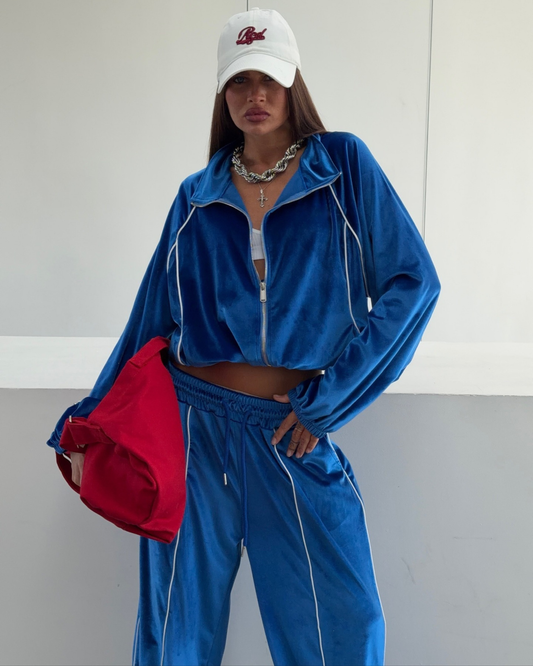 Oversized Cropped Zip Up Hoodie and Wide Leg Sweatpants⁠ Velour Tracksuit Set