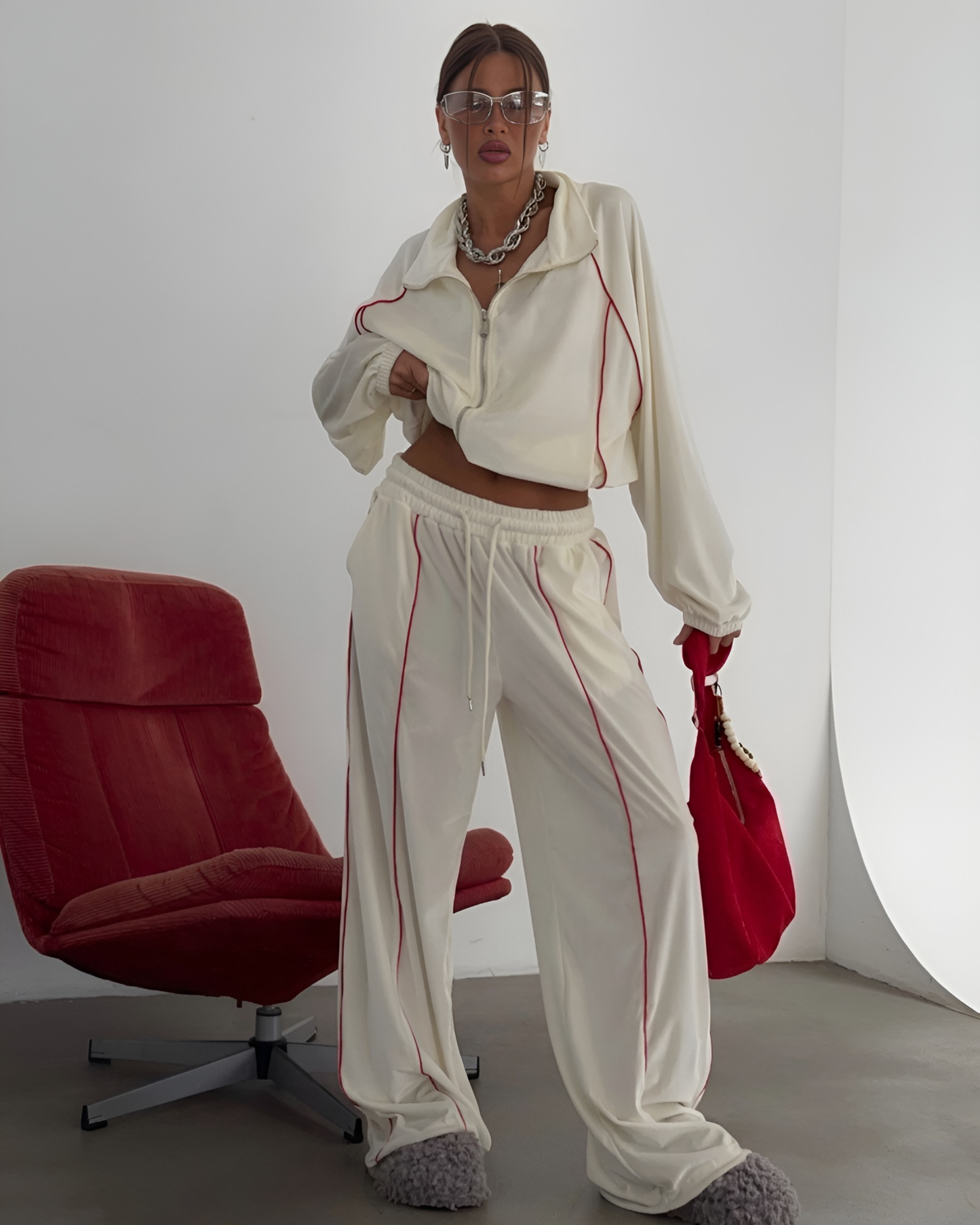Oversized Cropped Zip Up Hoodie and Wide Leg Sweatpants⁠ Velour Tracksuit Set