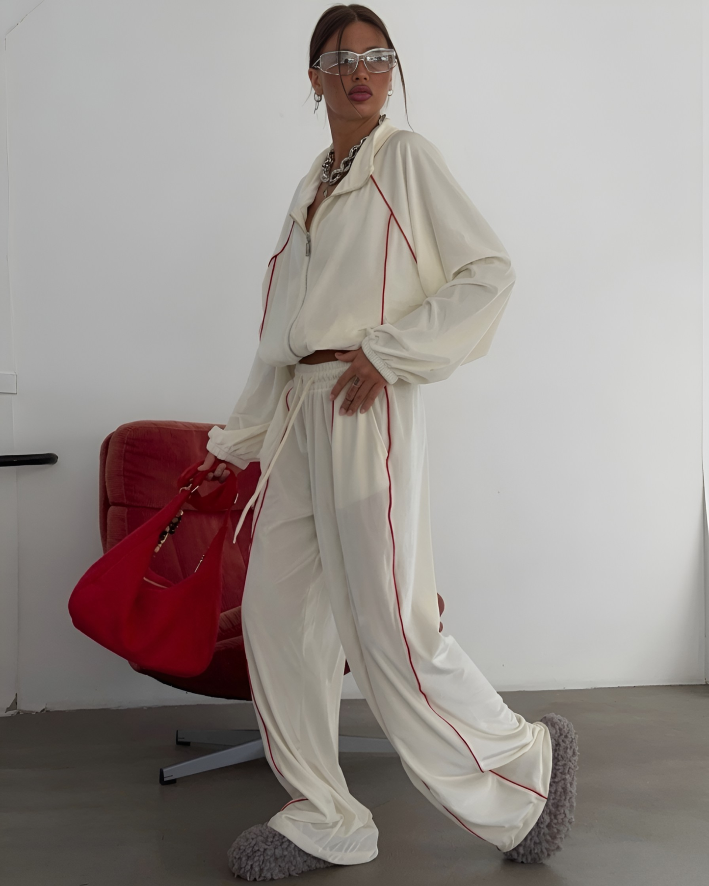 Oversized Cropped Zip Up Hoodie and Wide Leg Sweatpants⁠ Velour Tracksuit Set
