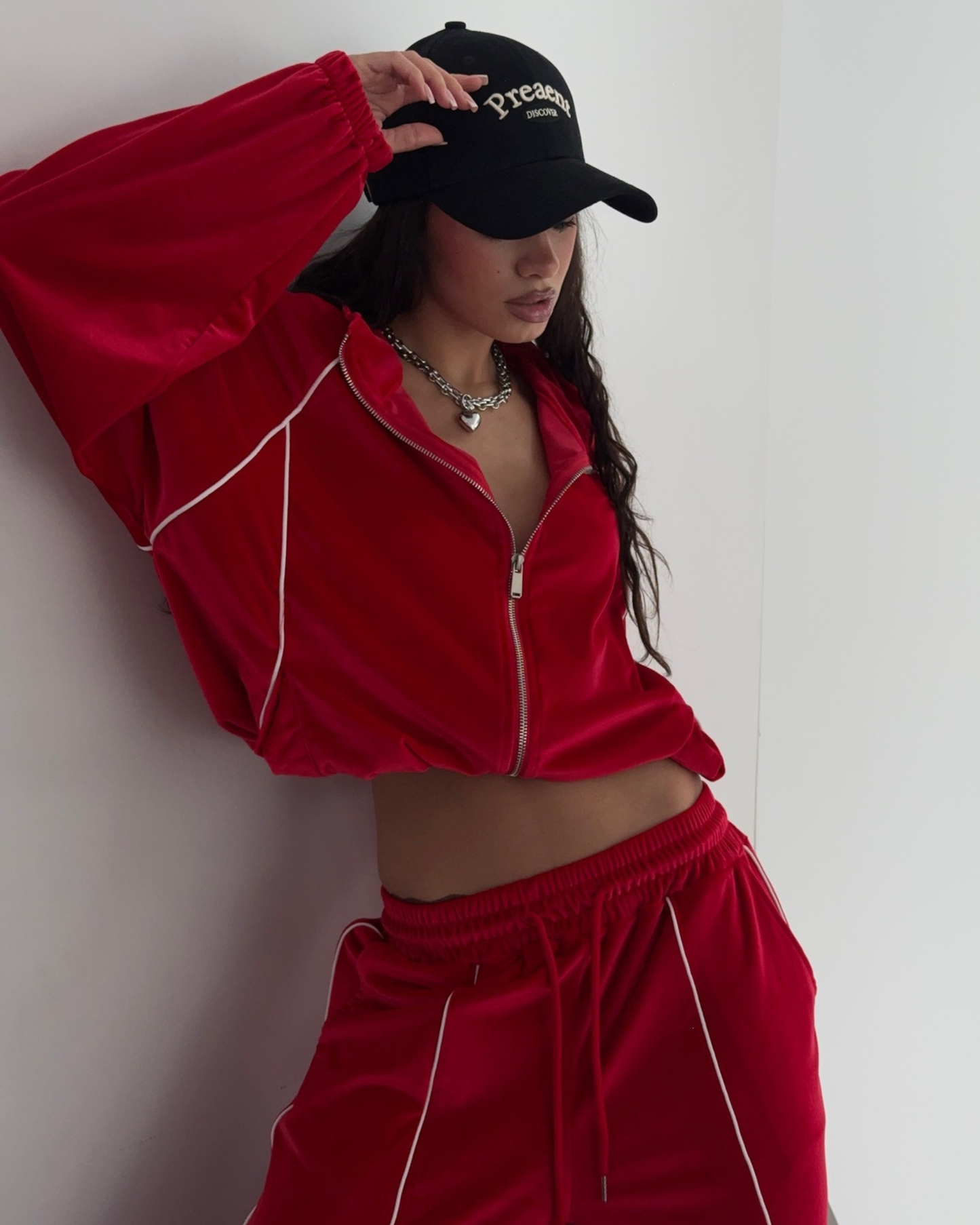 Oversized Cropped Zip Up Hoodie and Wide Leg Sweatpants⁠ Velour Tracksuit Set