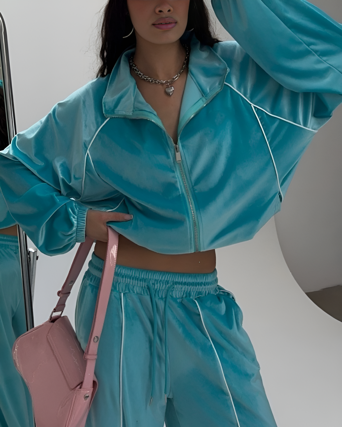 Oversized Cropped Zip Up Hoodie and Wide Leg Sweatpants⁠ Velour Tracksuit Set