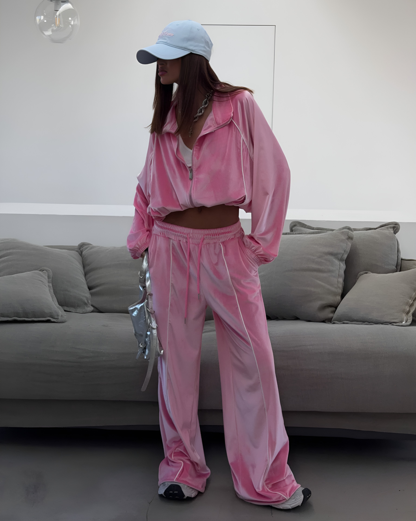 Oversized Cropped Zip Up Hoodie and Wide Leg Sweatpants⁠ Velour Tracksuit Set