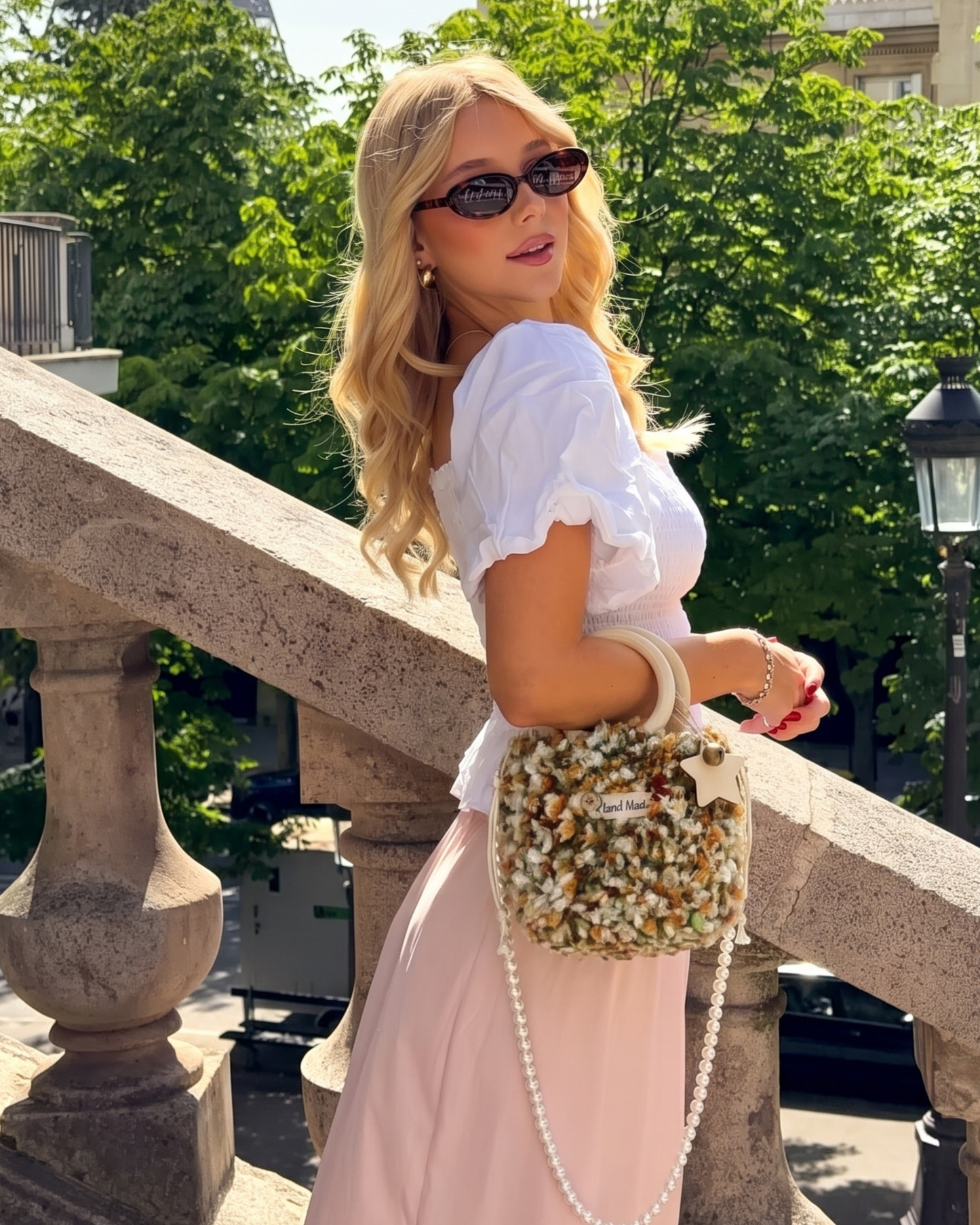 Beuteltasche aus Wollmischgewebe und Baumwolle