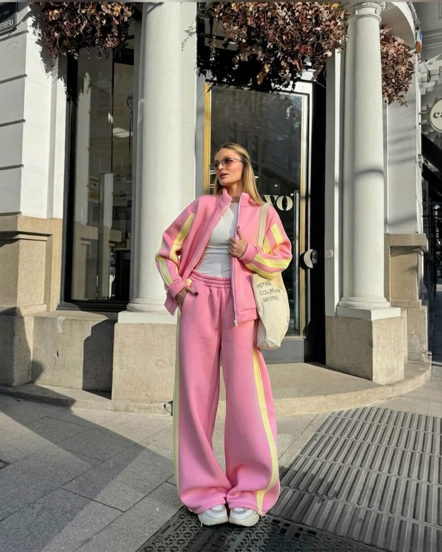 Side stripe relaxed fit oversized tracksuit set for women