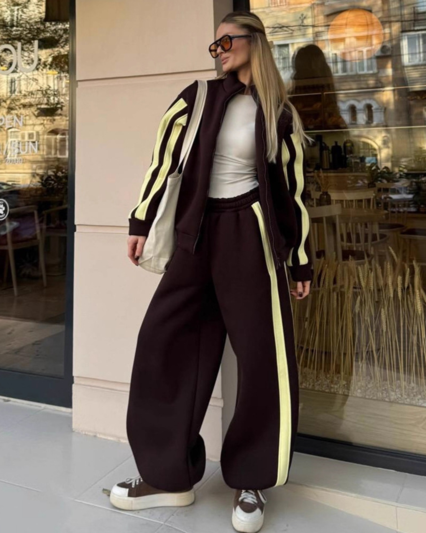 Side stripe relaxed fit oversized tracksuit set for women
