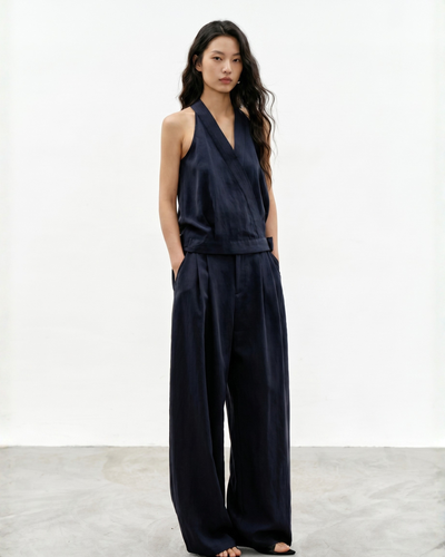 Ärmelloser Overall mit weitem Bein
