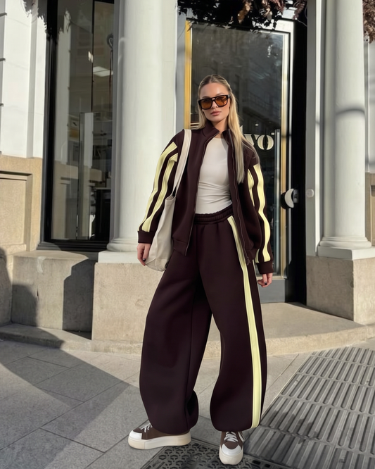 Side stripe relaxed fit oversized tracksuit set for women