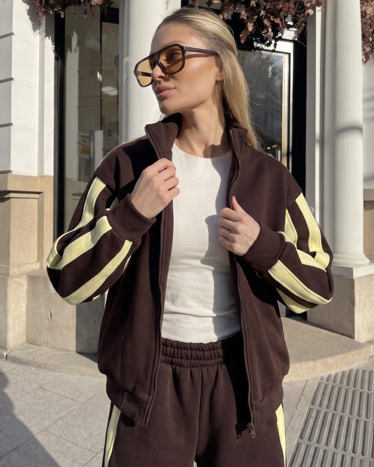 Side stripe relaxed fit oversized tracksuit set for women