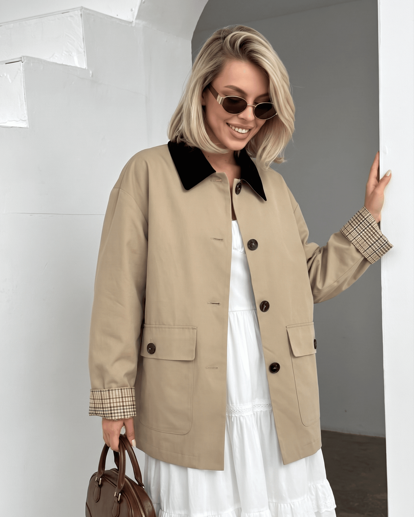 Short trench coat
