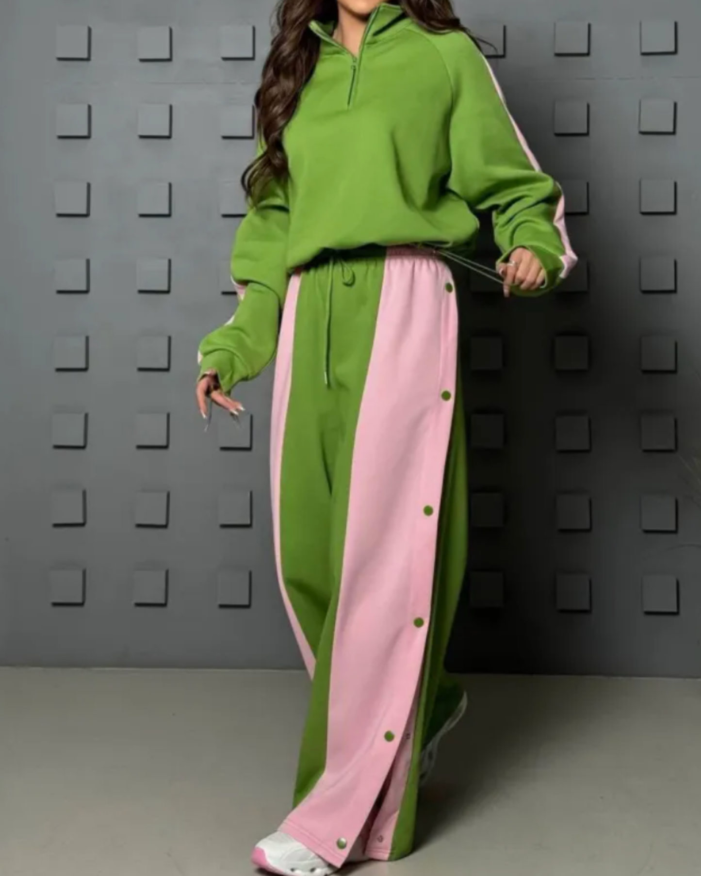 Oversized Quarter-Zip Sweatshirt Set Women with wide  Leg Sweatpants .
