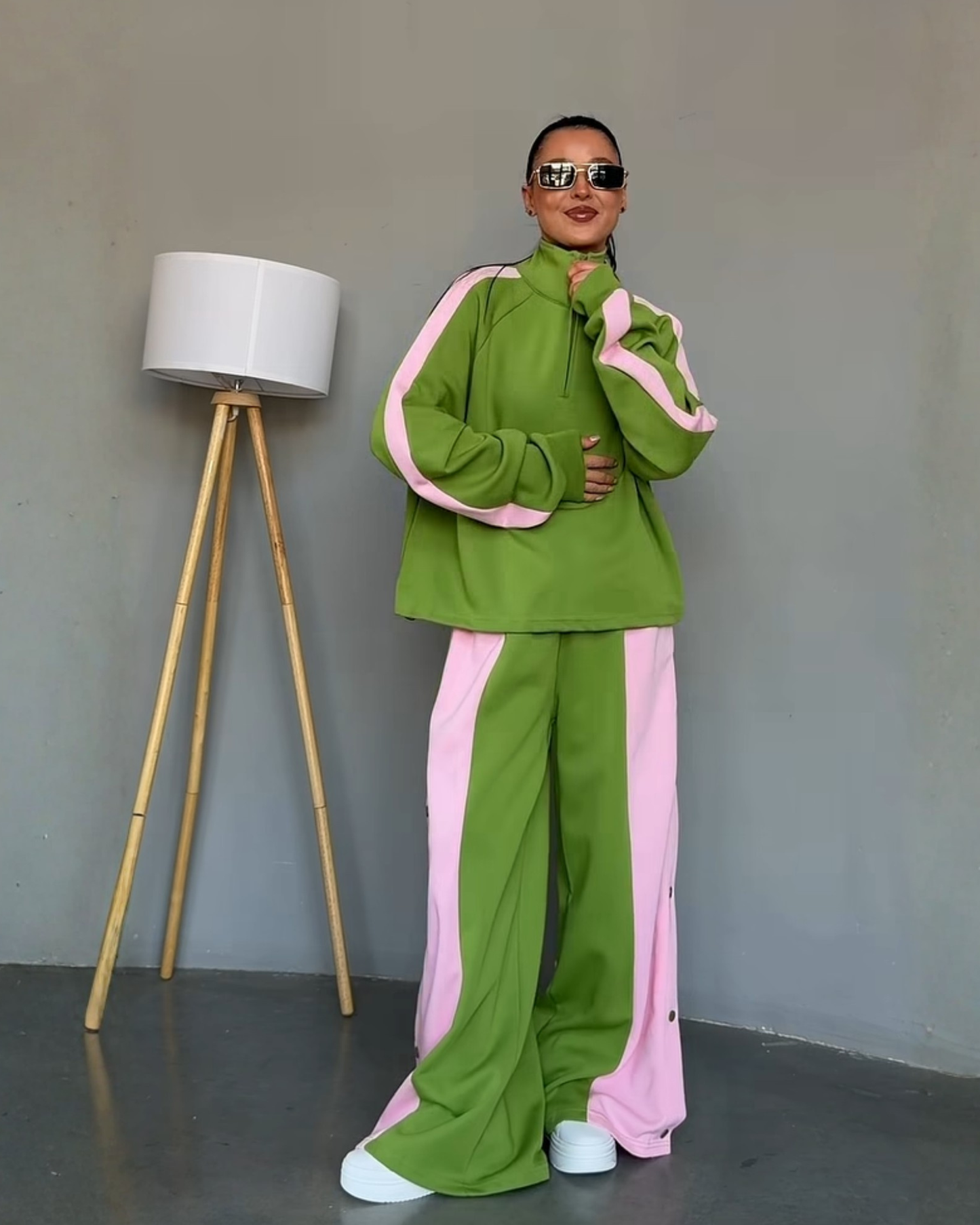 Oversized Quarter-Zip Sweatshirt Set Women with wide  Leg Sweatpants .