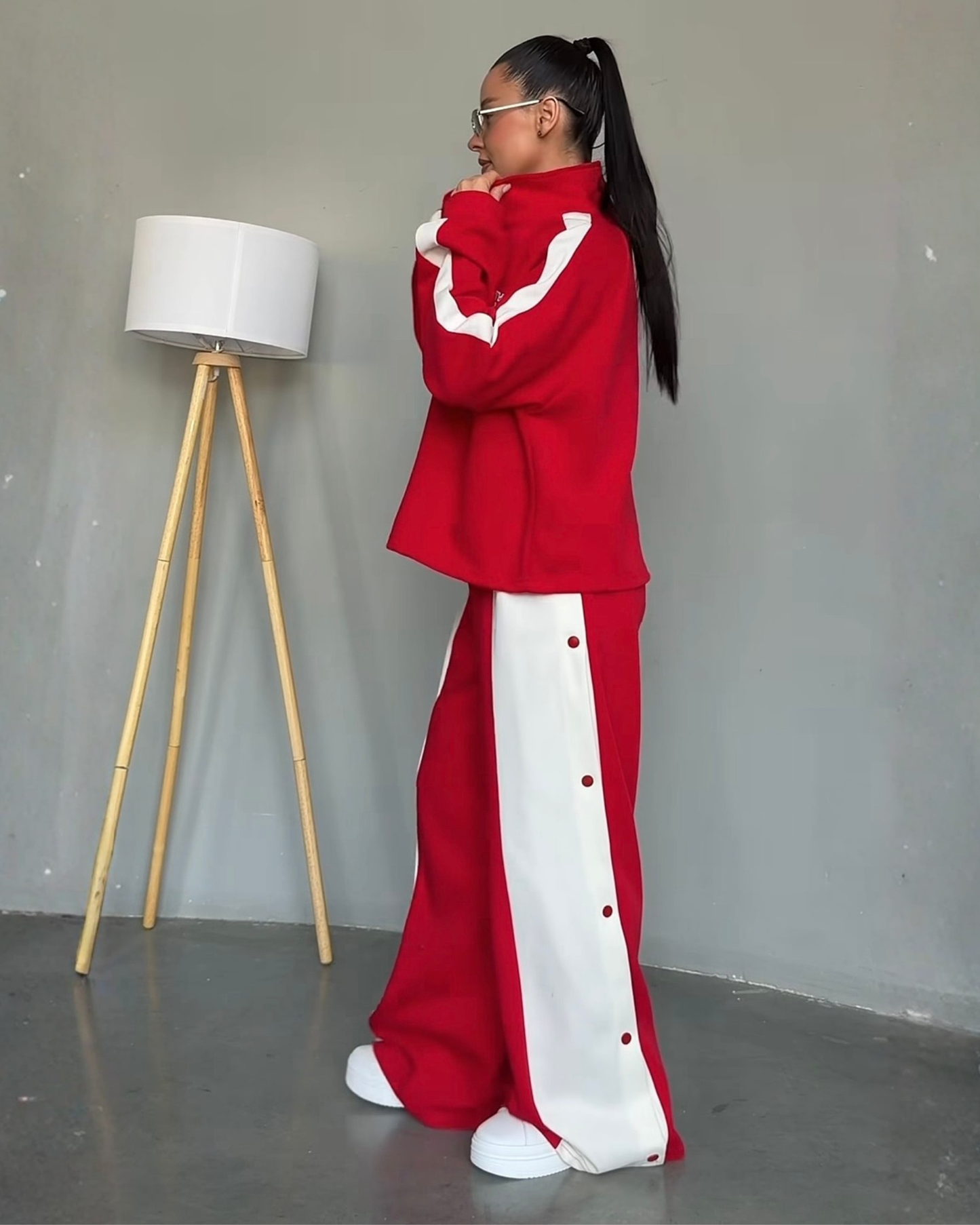 Oversized Quarter-Zip Sweatshirt Set Women with wide  Leg Sweatpants .